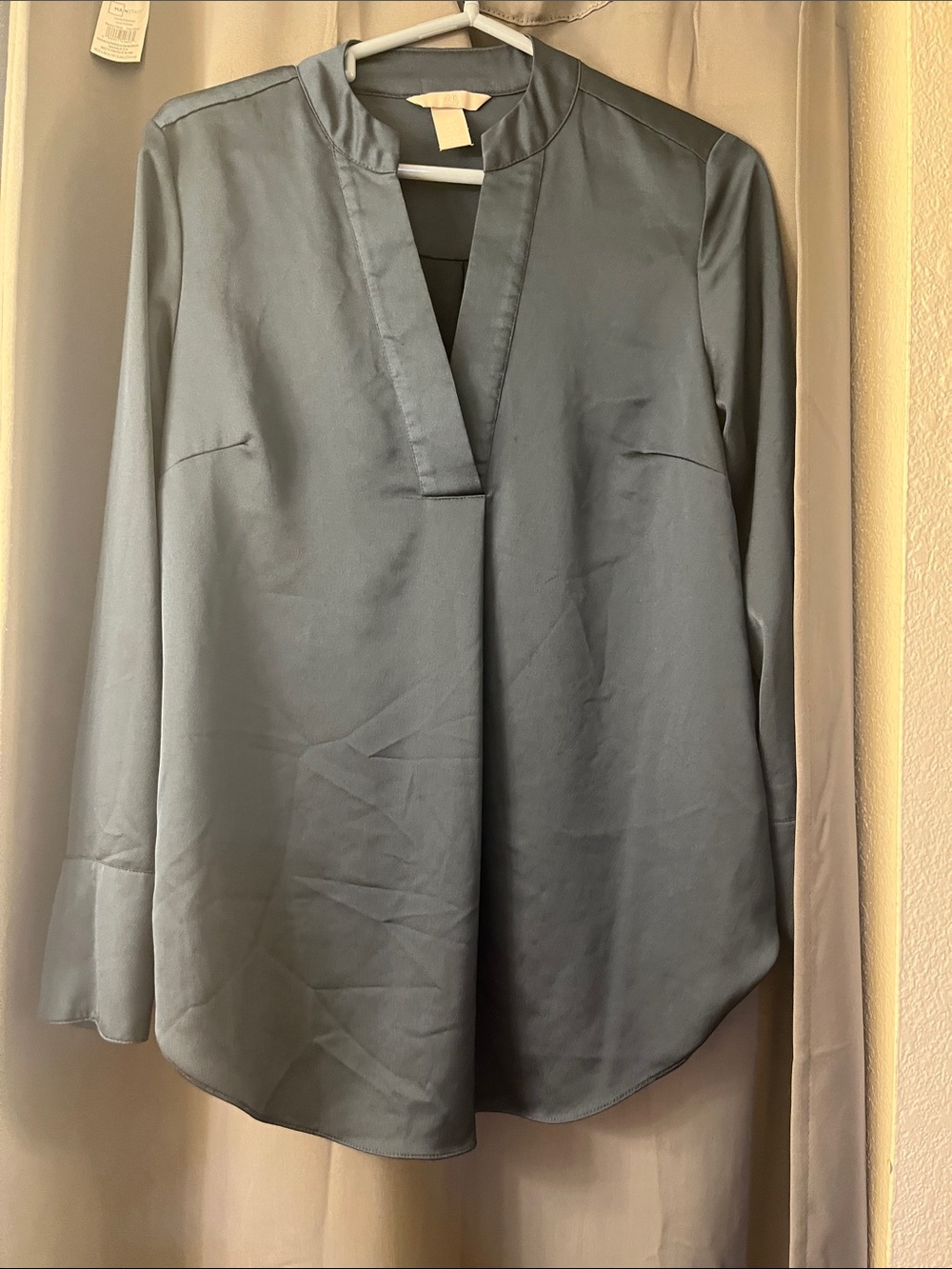 H&M teal green V-Neck Long Sleeve Blouse